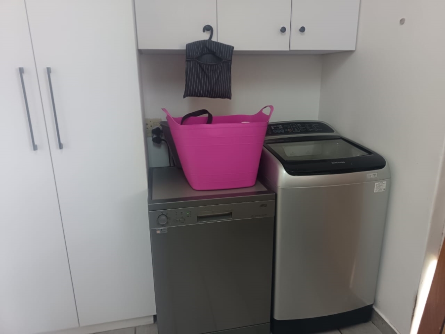 3 Bedroom Property for Sale in Roylglen Gardens Northern Cape